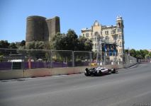 Formula 1 pilotlarının üçüncü məşq sessiyası başa çatıb (FOTO)