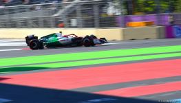 Formula 1 pilotlarının kvalifikasiya sessiyası başlayıb (FOTO)