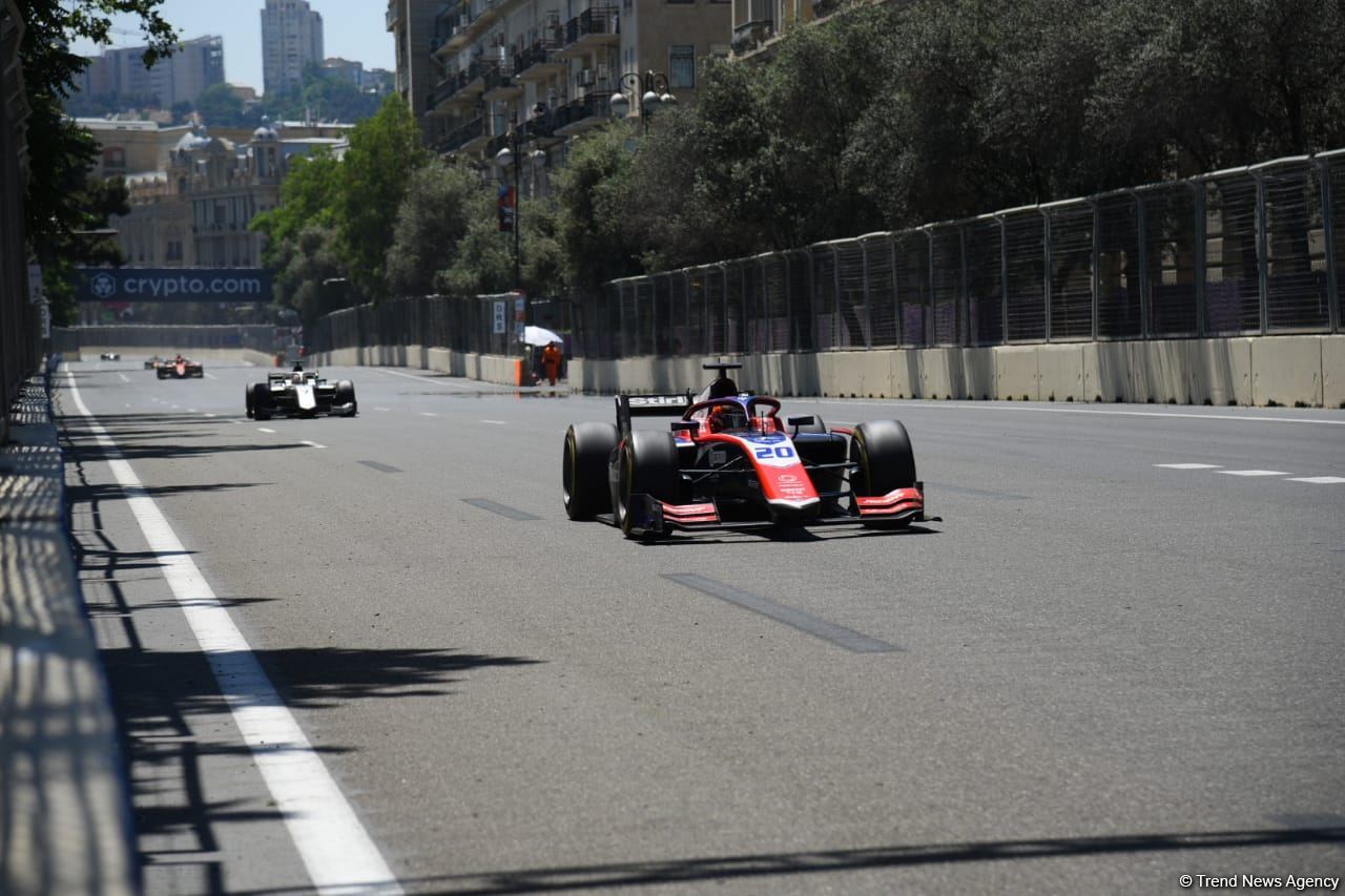 Formula 1 pilotlarının üçüncü məşq sessiyası başa çatıb (FOTO)
