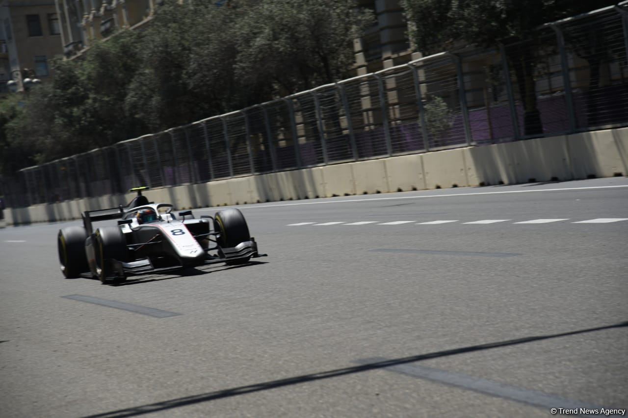 Formula 1 pilotlarının üçüncü məşq sessiyası başa çatıb (FOTO)