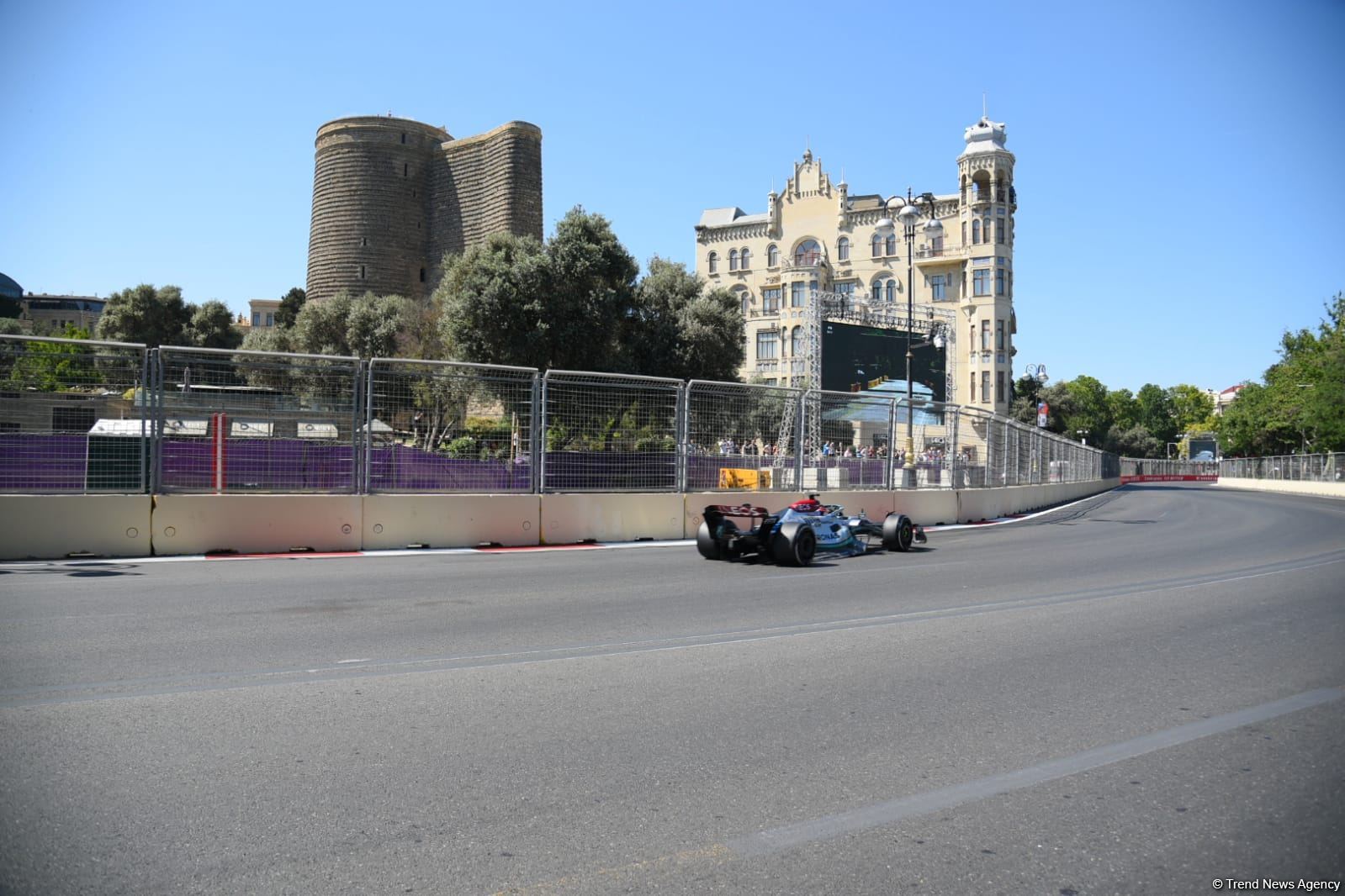 Formula 1 pilotlarının üçüncü məşq sessiyası başa çatıb (FOTO)