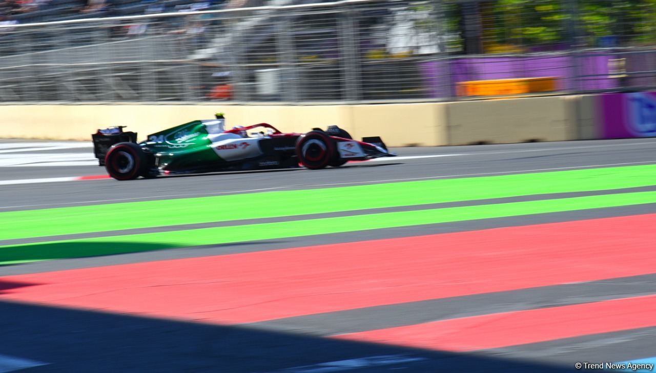 Formula 1 pilotlarının kvalifikasiya sessiyası başlayıb (FOTO)