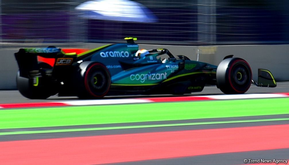 Formula 1 pilotlarının kvalifikasiya sessiyası başlayıb (FOTO)