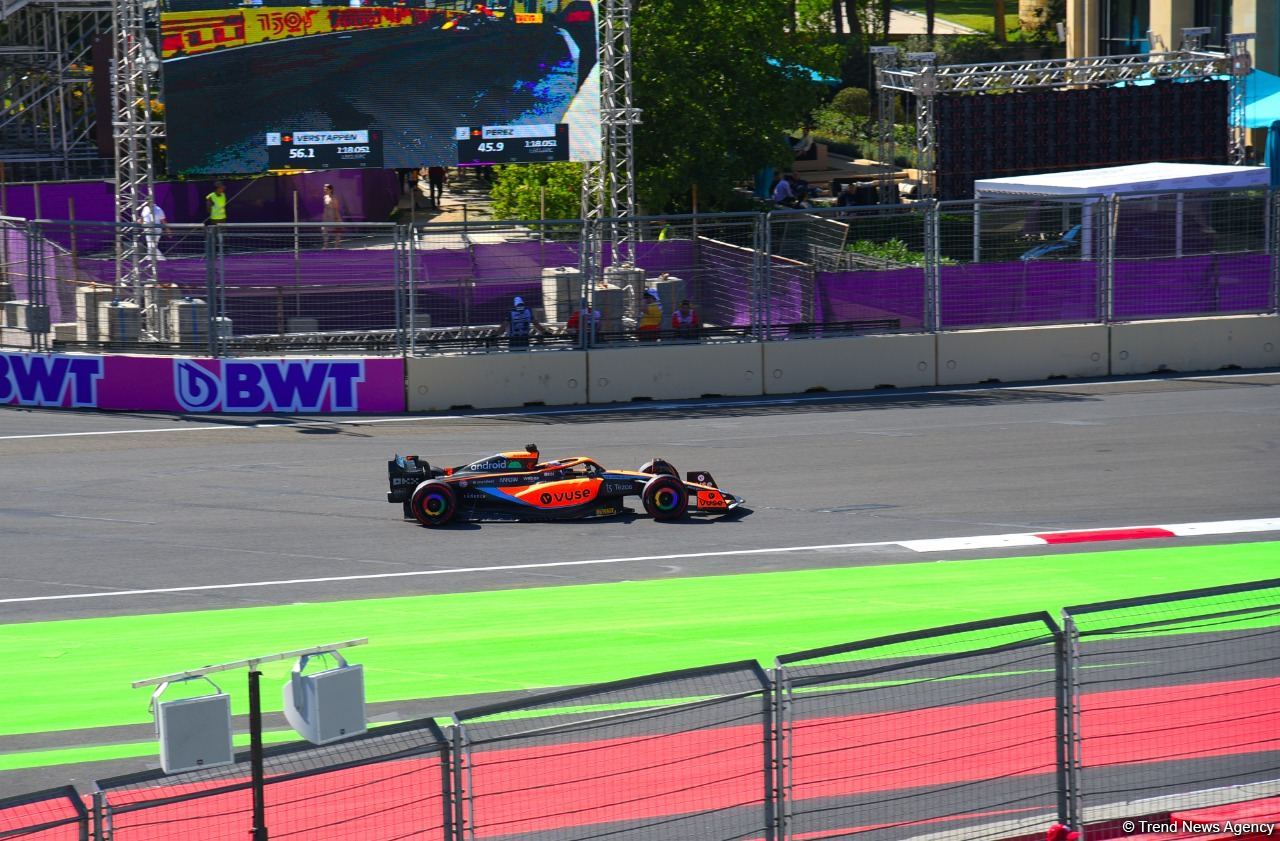 Formula 1 pilotlarının kvalifikasiya sessiyası başlayıb (FOTO)