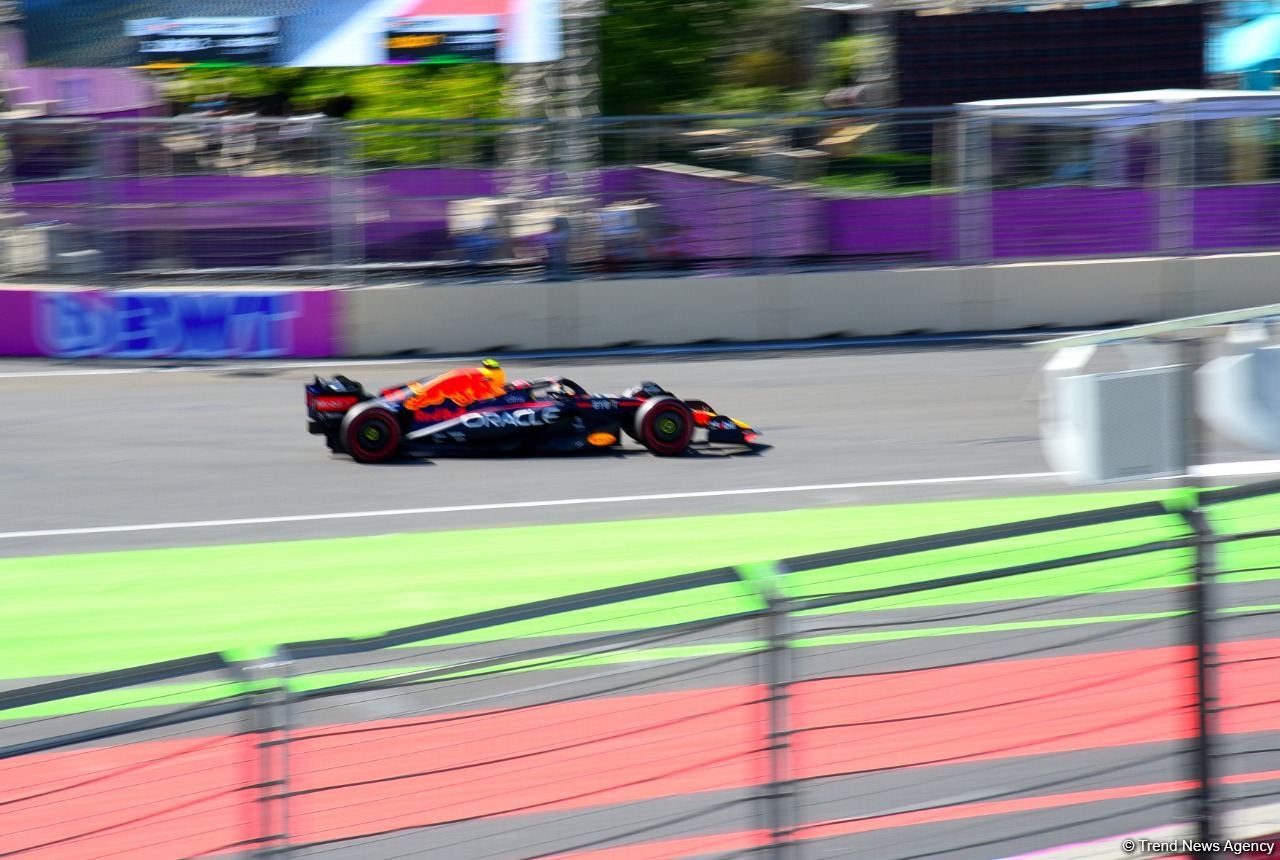 Formula 1 pilotlarının kvalifikasiya sessiyası başlayıb (FOTO)