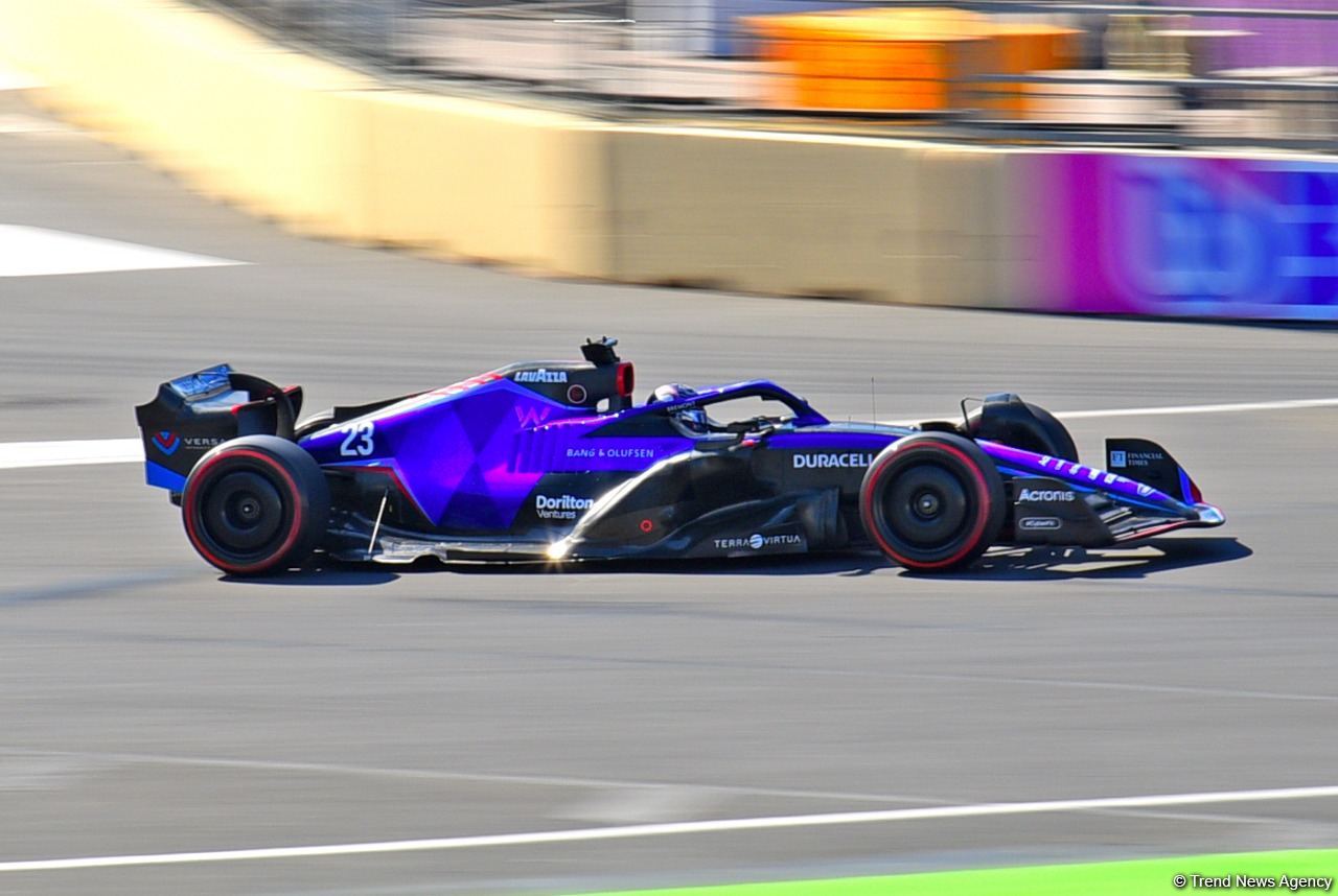 Formula 1 pilotlarının kvalifikasiya sessiyası başlayıb (FOTO)