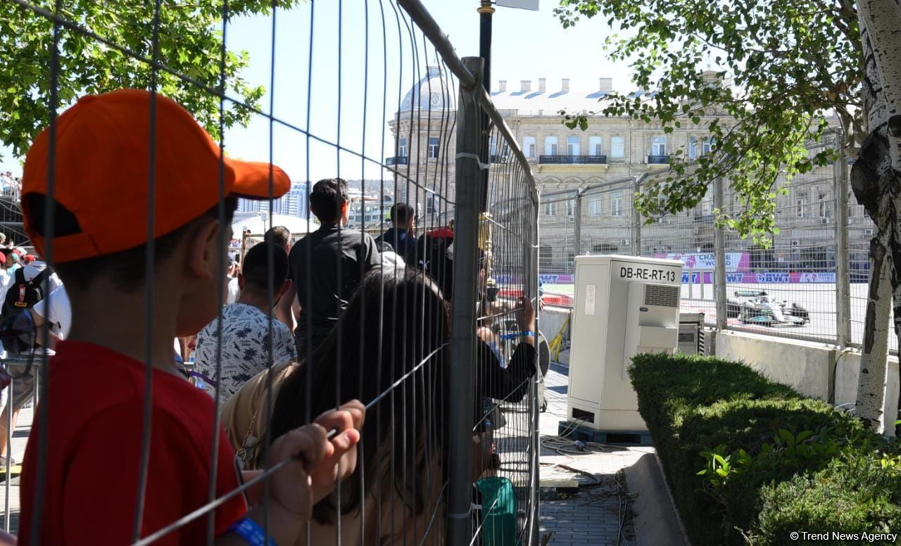 Bakıda Formula 1 Azərbaycan Qran Prisinin final yarışı keçirlib (FOTO)