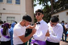 Məktəblərdə "Son zəng" çalındı (FOTOSESSİYA)