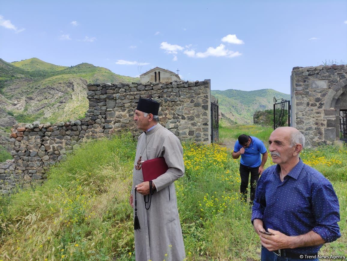 Alban-Udi xristian dini icmasının üzvləri Laçına səfər ediblər (FOTO)