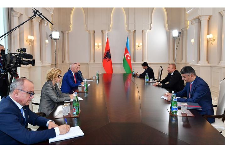 Prezident İlham Əliyev Albaniya Prezidenti İlir Meta ilə görüşüb (YENİLƏNİB)