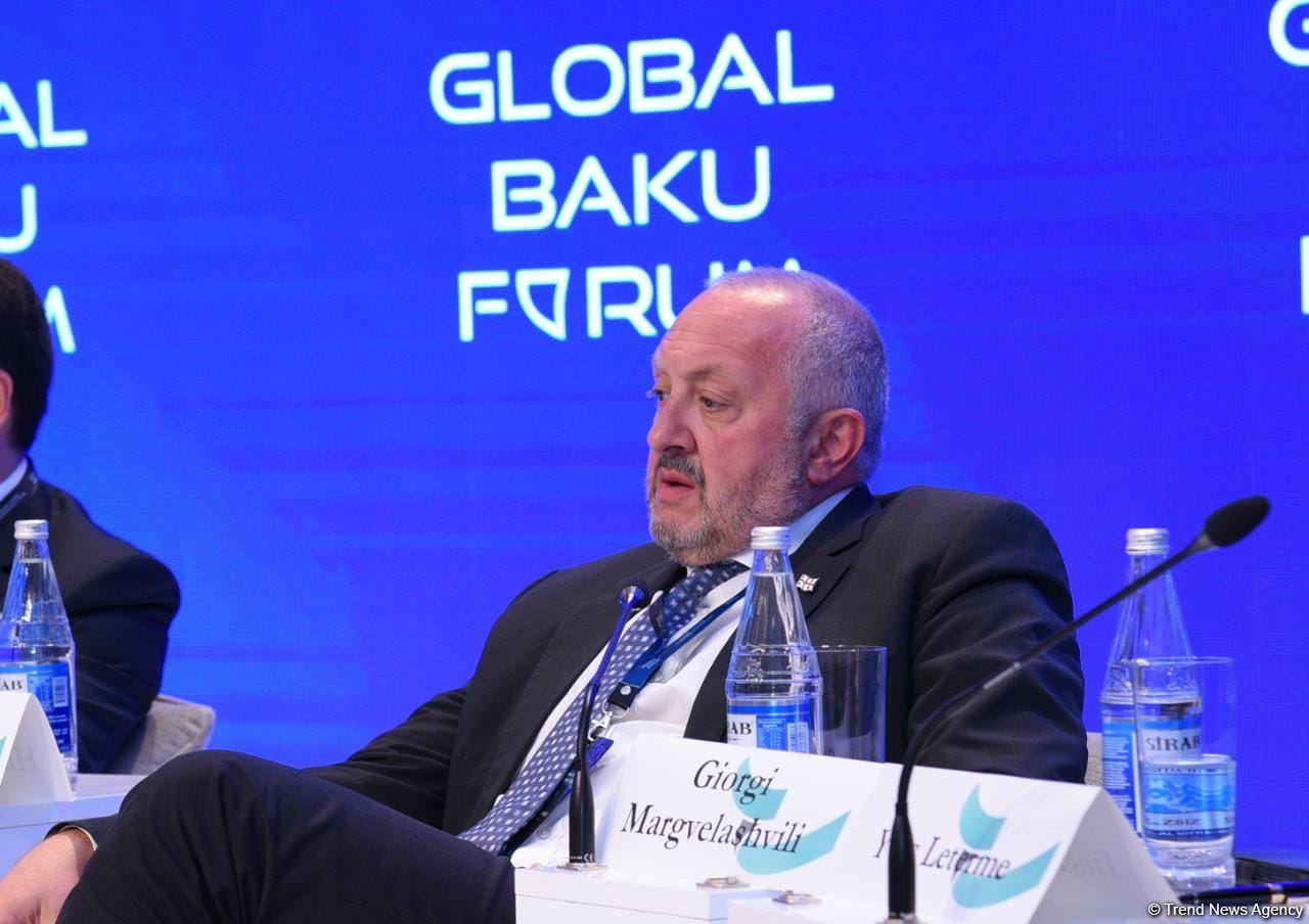 IX Qlobal Bakı Forumu çərçivəsində növbəti panel iclası keçirilib (FOTO)
