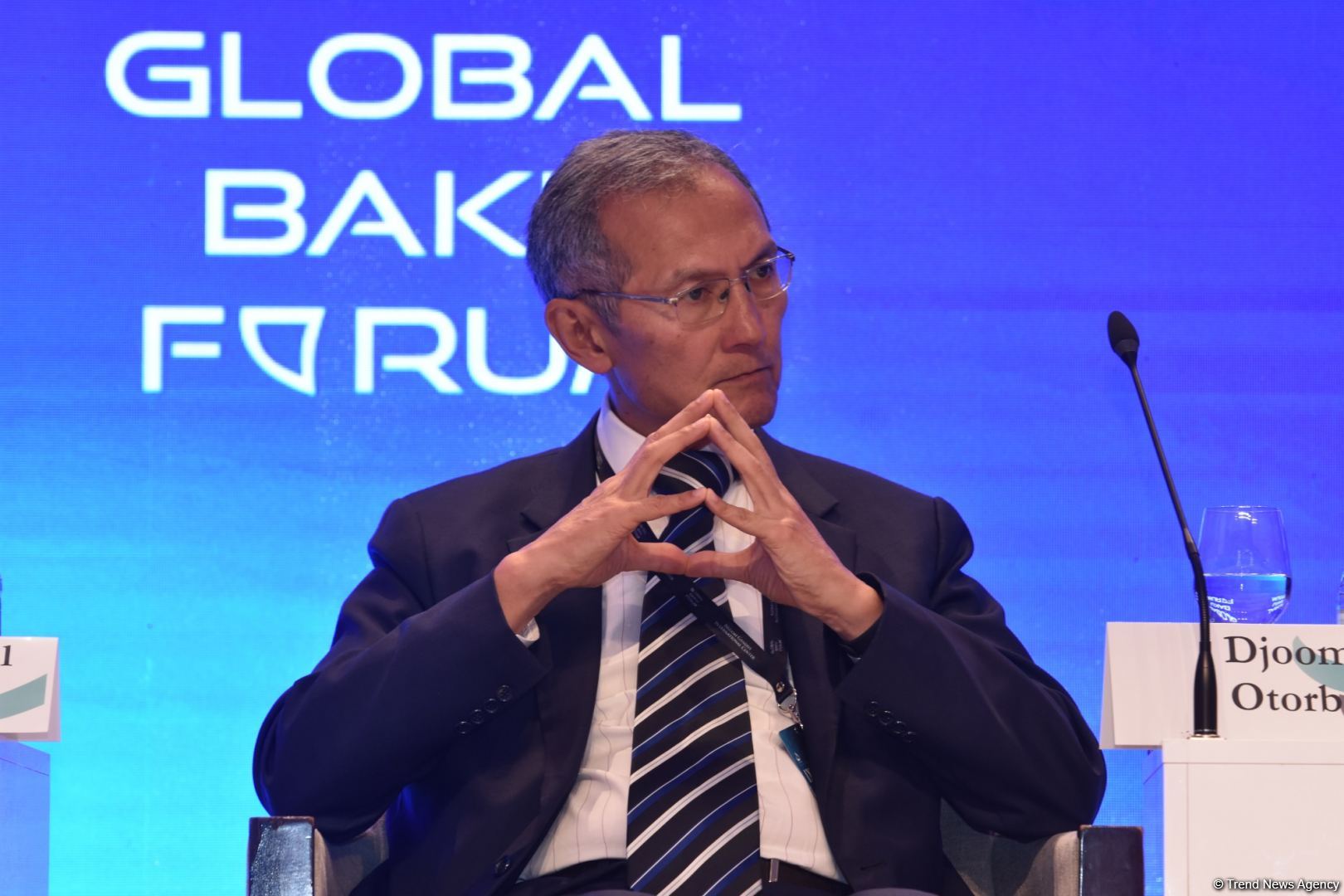 IX Qlobal Bakı Forumunda sülh və sabitlik mövzusunda panel iclası keçirilib (FOTO)