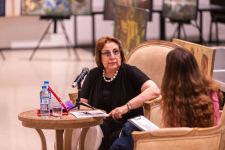 Rəssam Lətafət Məmmədova ilə görüş keçirilib (FOTO)