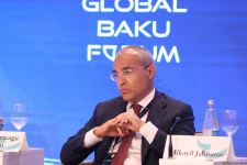 IX Qlobal Bakı Forumu çərçivəsində “Qloballaşma və artan bərabərsizlik”
mövzusunda panel iclası keçirilib (FOTO)