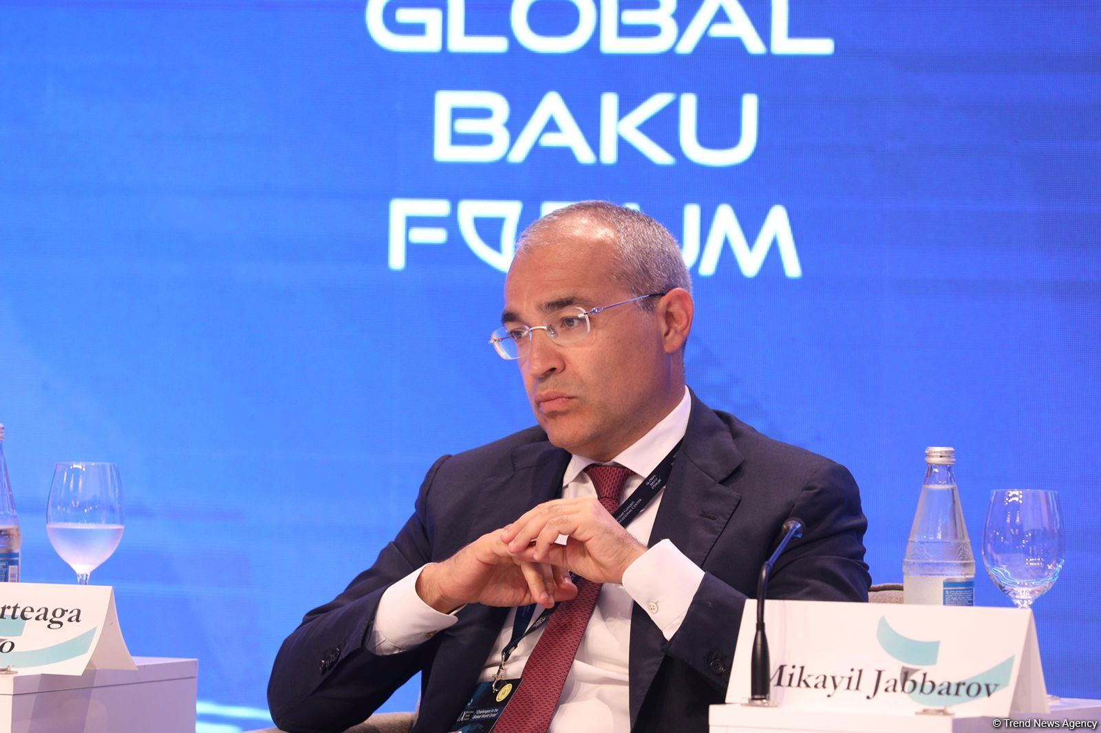 IX Qlobal Bakı Forumu çərçivəsində “Qloballaşma və artan bərabərsizlik”
mövzusunda panel iclası keçirilib (FOTO)