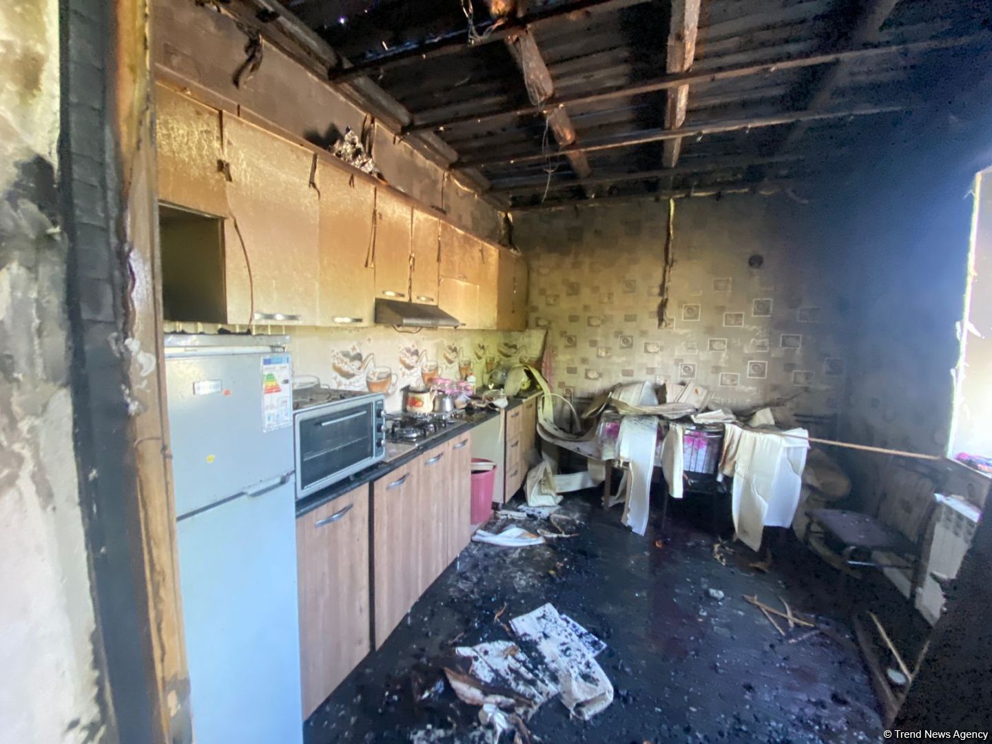 Bərdədə şəhid ailəsinin evi yanıb (FOTO)