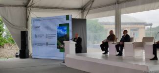 IX Qlobal Bakı Forumunun iştirakçıları Şuşada panel müzakirələr aparılıb (FOTO)