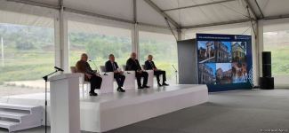 IX Qlobal Bakı Forumunun iştirakçıları Şuşada panel müzakirələr aparılıb (FOTO)