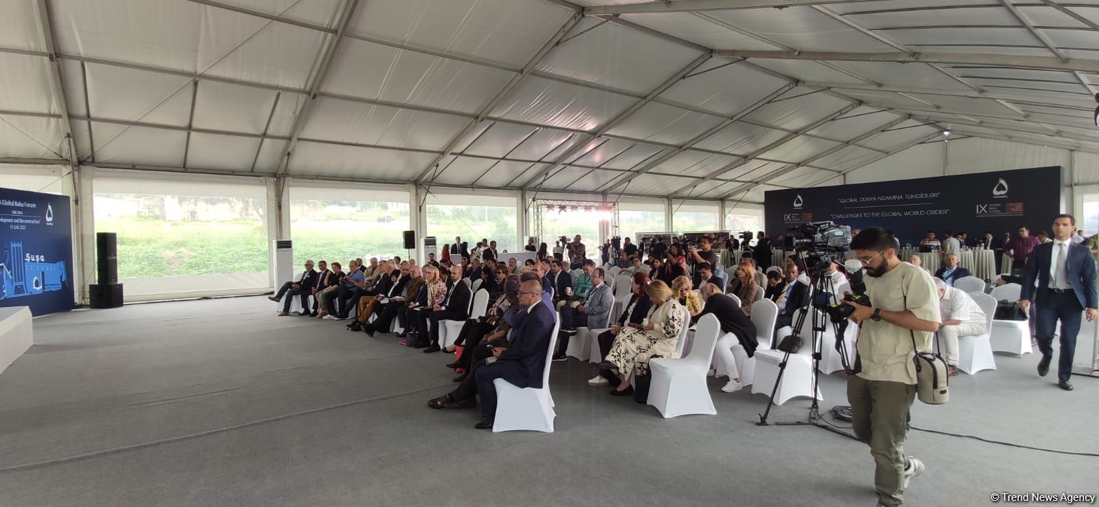 IX Qlobal Bakı Forumunun iştirakçıları Şuşada panel müzakirələr aparılıb (FOTO)