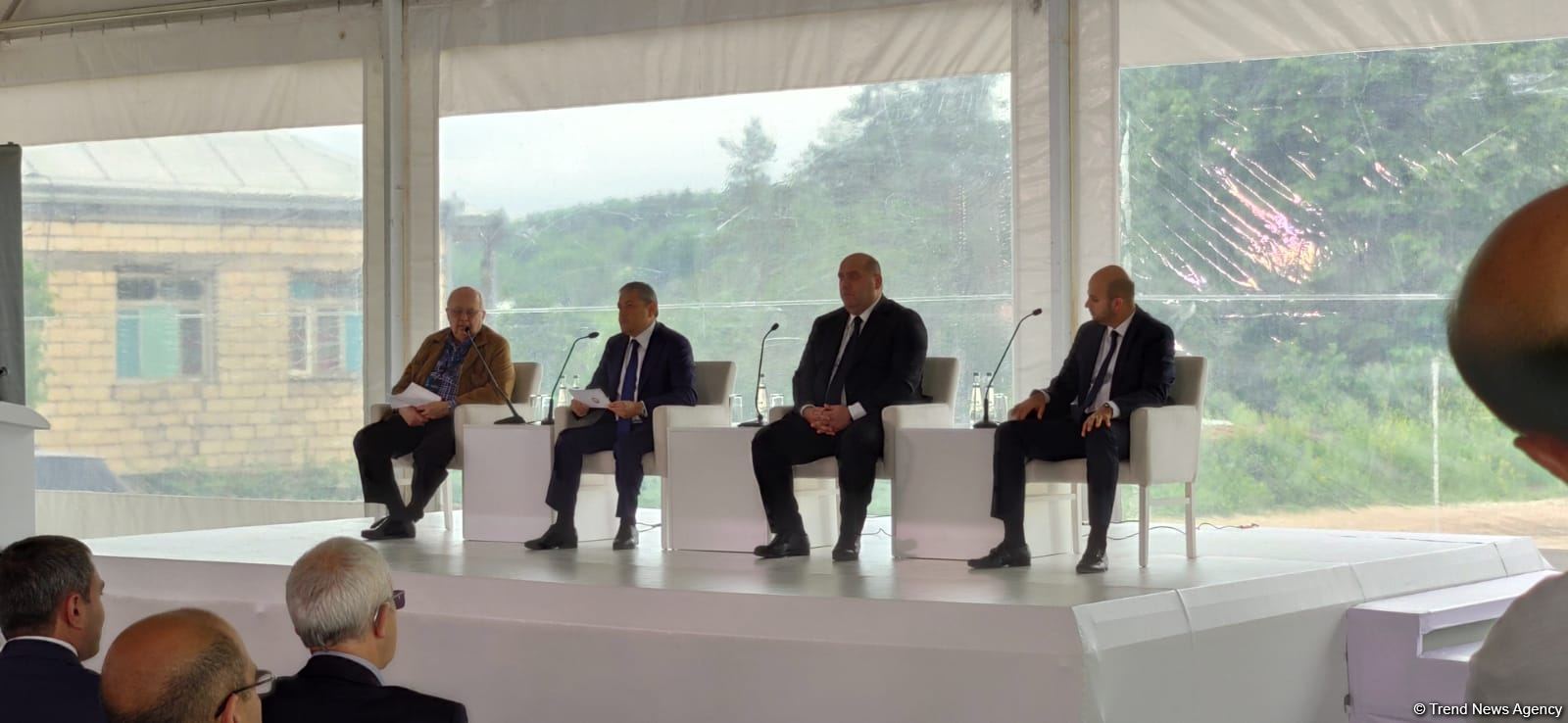 IX Qlobal Bakı Forumunun iştirakçıları Şuşada panel müzakirələr aparılıb (FOTO)