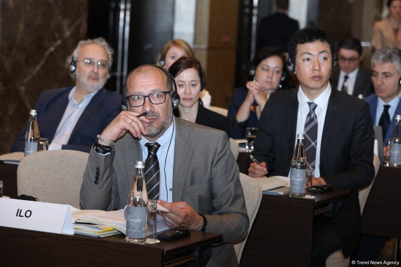 Son üç ildə dəyəri 6 milyard manat olan 3 sosial islahat paket həyata keçirilib - Nazir (FOTO)