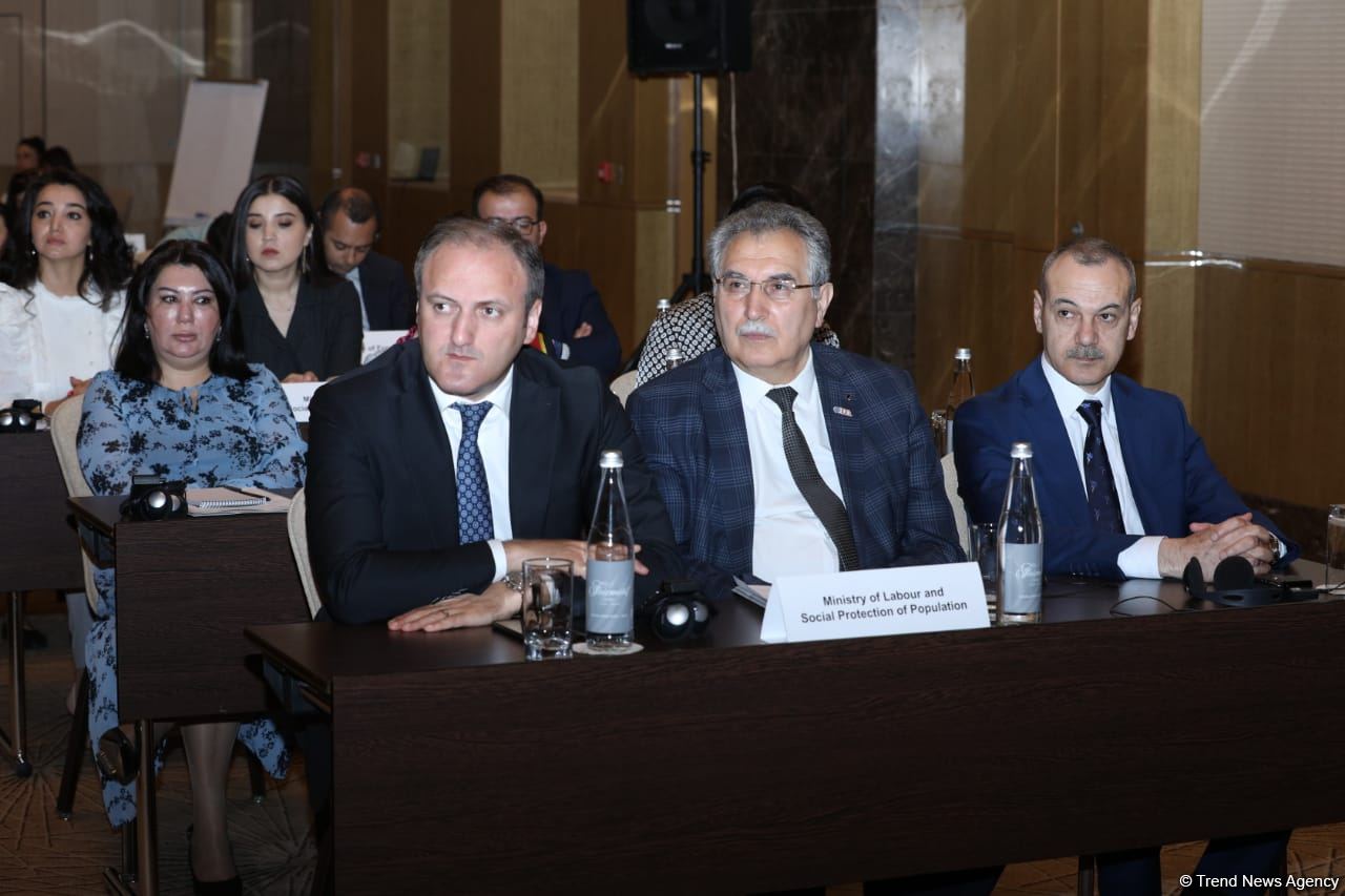 Son üç ildə dəyəri 6 milyard manat olan 3 sosial islahat paket həyata keçirilib - Nazir (FOTO)