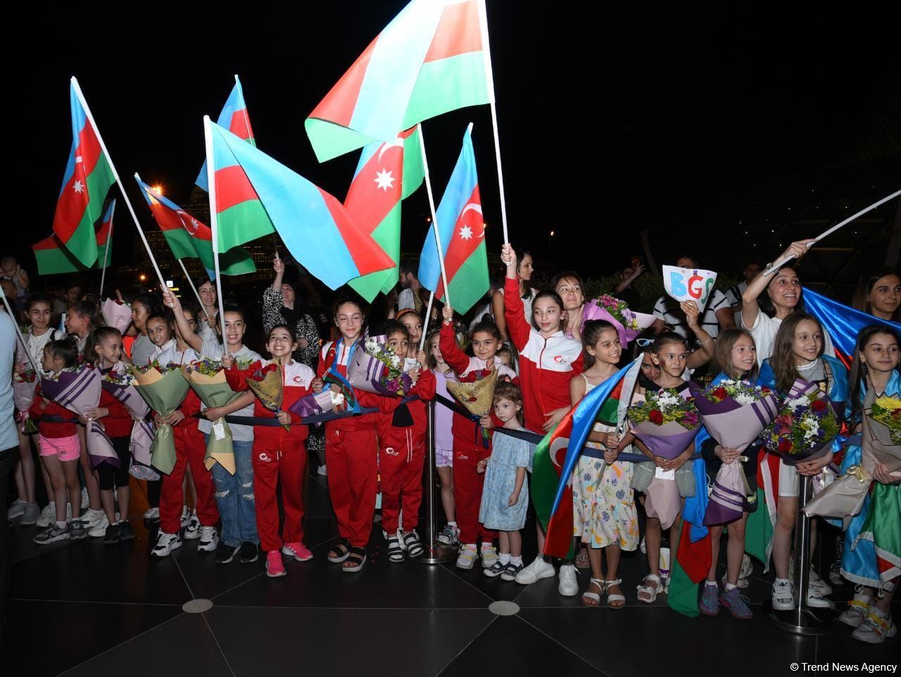 Gimnastlarımız İsraildə keçirilən Avropa çempionatından dörd medalla qayıdıblar (FOTO)