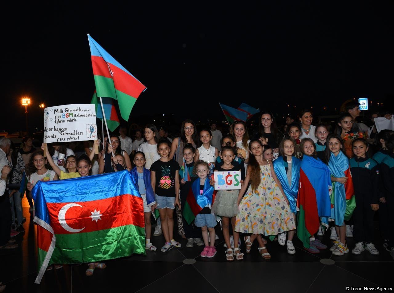 Gimnastlarımız İsraildə keçirilən Avropa çempionatından dörd medalla qayıdıblar (FOTO)