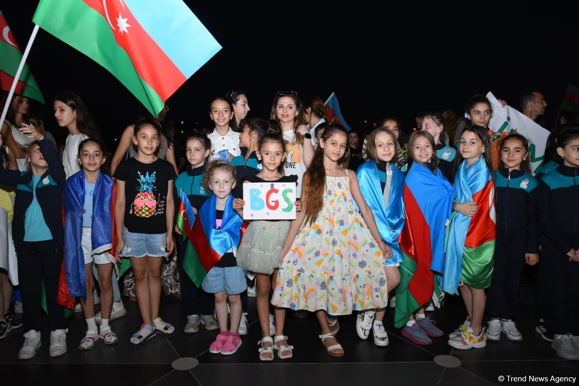 Gimnastlarımız İsraildə keçirilən Avropa çempionatından dörd medalla qayıdıblar (FOTO)