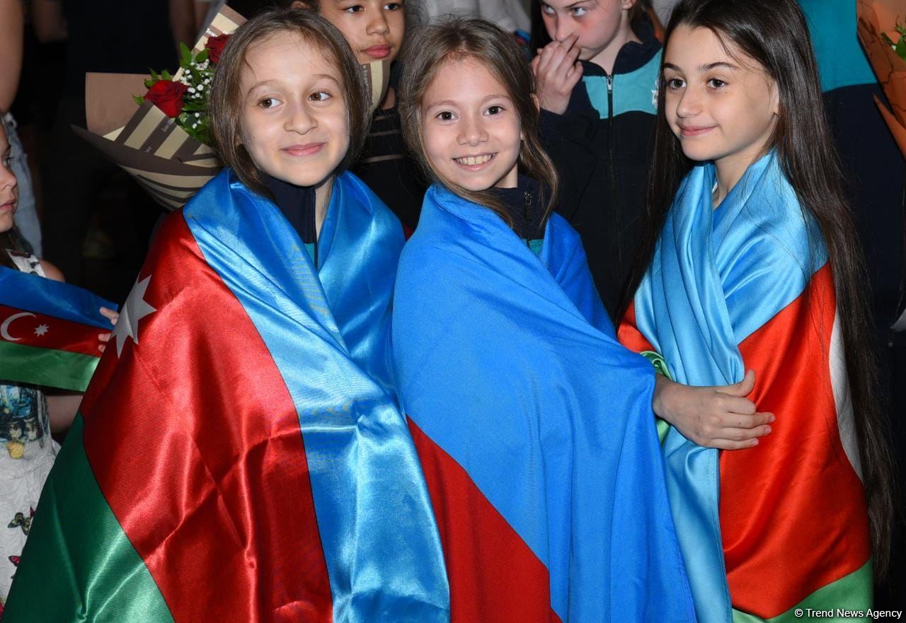 Gimnastlarımız İsraildə keçirilən Avropa çempionatından dörd medalla qayıdıblar (FOTO)