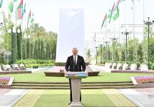 Prezident İlham Əliyev və Özbəkistan Prezidenti Şavkat Mirziyoyev Daşkənddə Heydər Əliyev Meydanının açılış mərasimində iştirak ediblər (FOTO/VİDEO) (YENİLƏNİB 3)