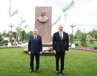 Prezident İlham Əliyev və Özbəkistan Prezidenti Şavkat Mirziyoyev Daşkənddə Heydər Əliyev Meydanının açılış mərasimində iştirak ediblər (FOTO/VİDEO) (YENİLƏNİB 3)
