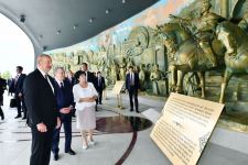 Prezident İlham Əliyev Daşkənddə Müstəqillik abidəsini ziyarət edib (FOTO/VİDEO) (YENİLƏNİB)