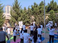 Hindistanın Azərbaycandakı səfirliyində Beynəlxalq Yoqa Günü çərçivəsində tədbir keçirilib (FOTO)
