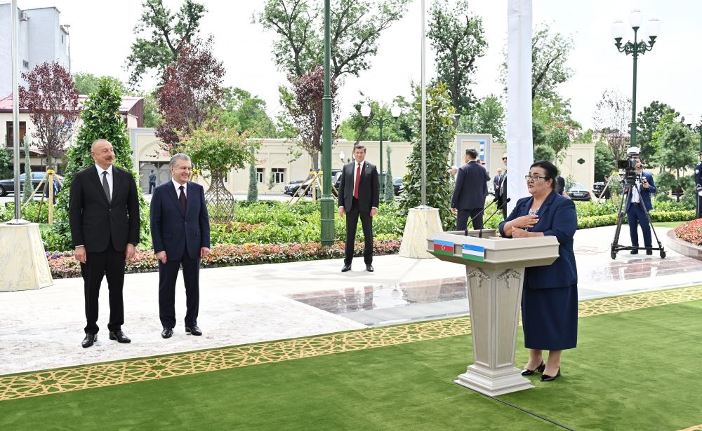 Prezident İlham Əliyev və Özbəkistan Prezidenti Şavkat Mirziyoyev Daşkənddə Heydər Əliyev Meydanının açılış mərasimində iştirak ediblər (FOTO/VİDEO) (YENİLƏNİB 3)