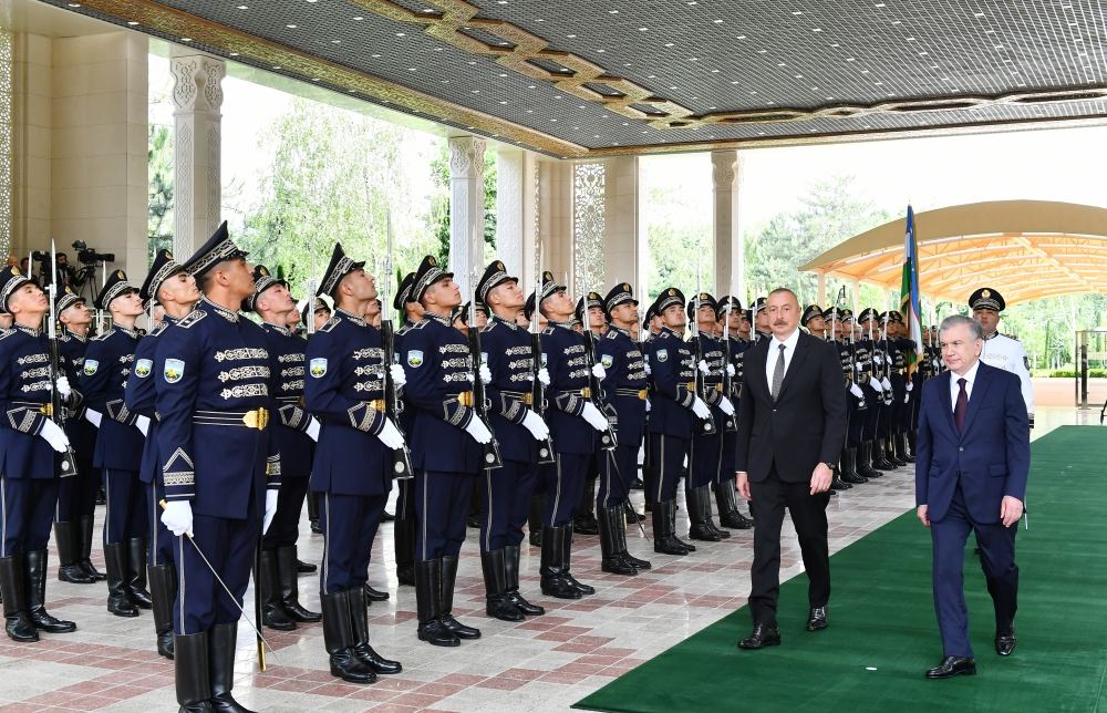 Azərbaycan Prezidenti İlham Əliyevin Daşkənddə rəsmi qarşılanma mərasimi olub (FOTO/VİDEO)