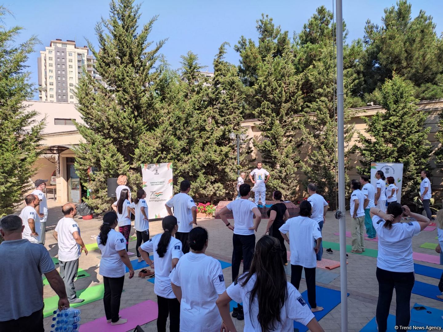Hindistanın Azərbaycandakı səfirliyində Beynəlxalq Yoqa Günü çərçivəsində tədbir keçirilib (FOTO)