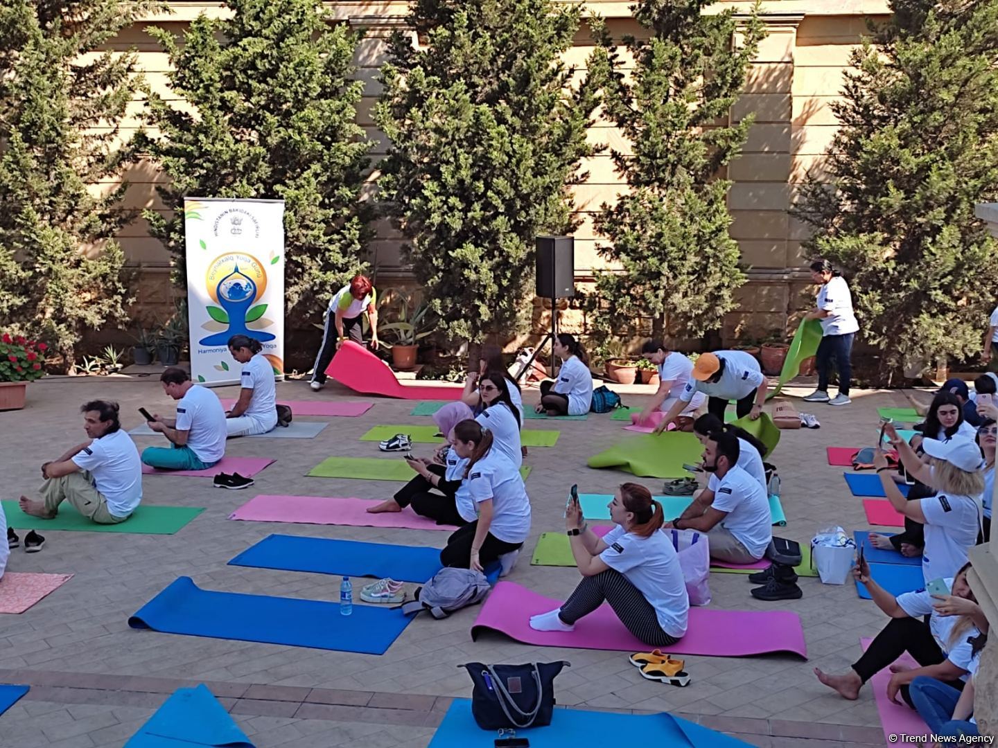 Hindistanın Azərbaycandakı səfirliyində Beynəlxalq Yoqa Günü çərçivəsində tədbir keçirilib (FOTO)