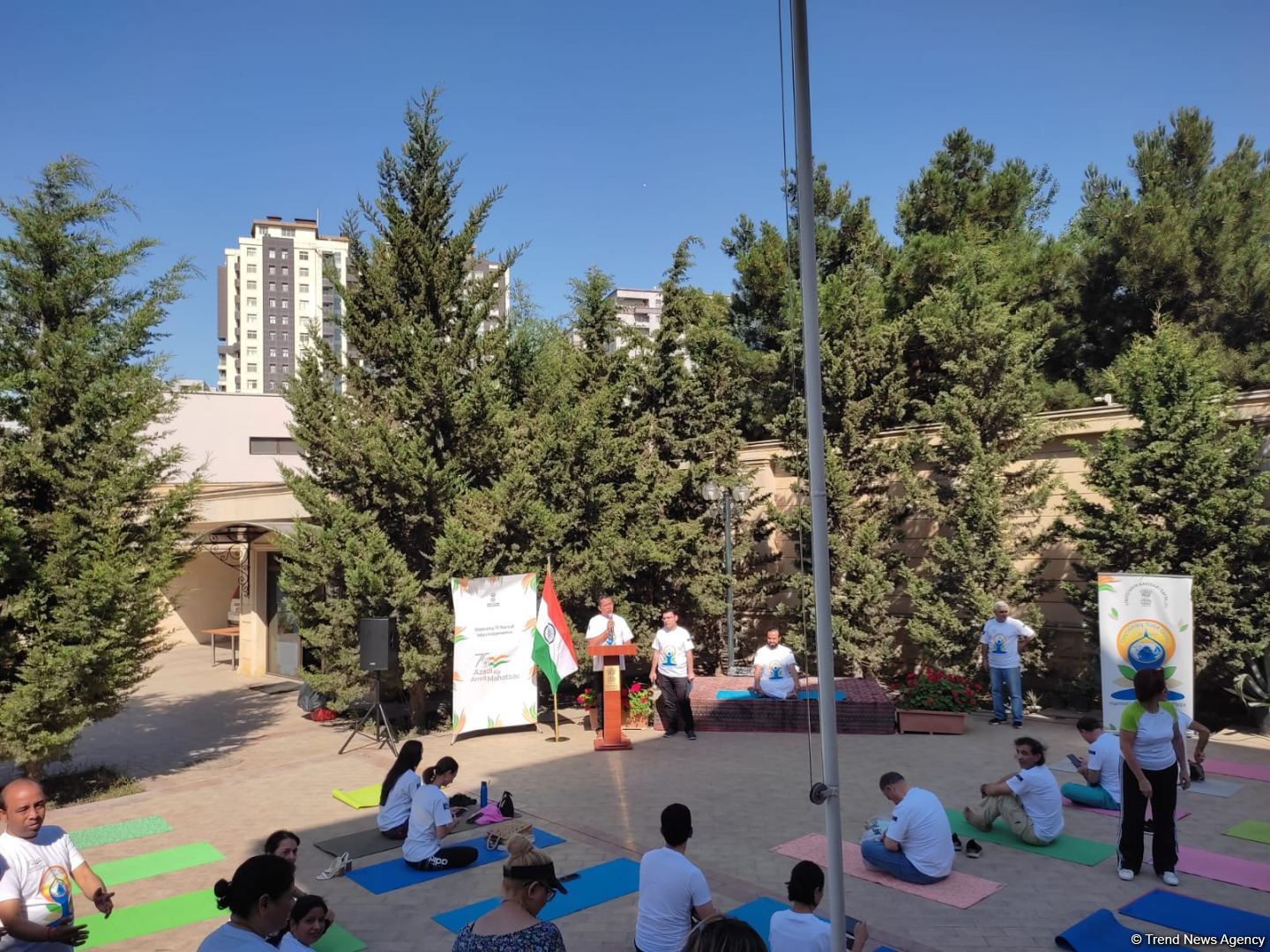 Hindistanın Azərbaycandakı səfirliyində Beynəlxalq Yoqa Günü çərçivəsində tədbir keçirilib (FOTO)