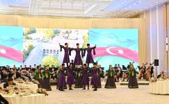 Özbəkistan Prezidenti Şavkat Mirziyoyev tərəfindən Azərbaycan Prezidenti İlham Əliyevin şərəfinə qəbul təşkil edilib (FOTO/VİDEO) (YENİLƏNİB)