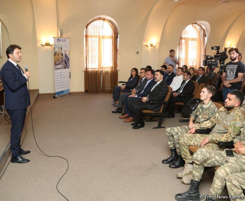 25 qazi və müharibə iştirakçısı 6 aylıq peşə kursunu başa vurub (FOTO)