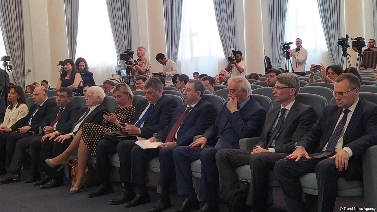 Azərbaycan və Rusiya XİN rəhbərləri birgə mətbuat konfransı keçirilib (FOTO/VİDEO)
