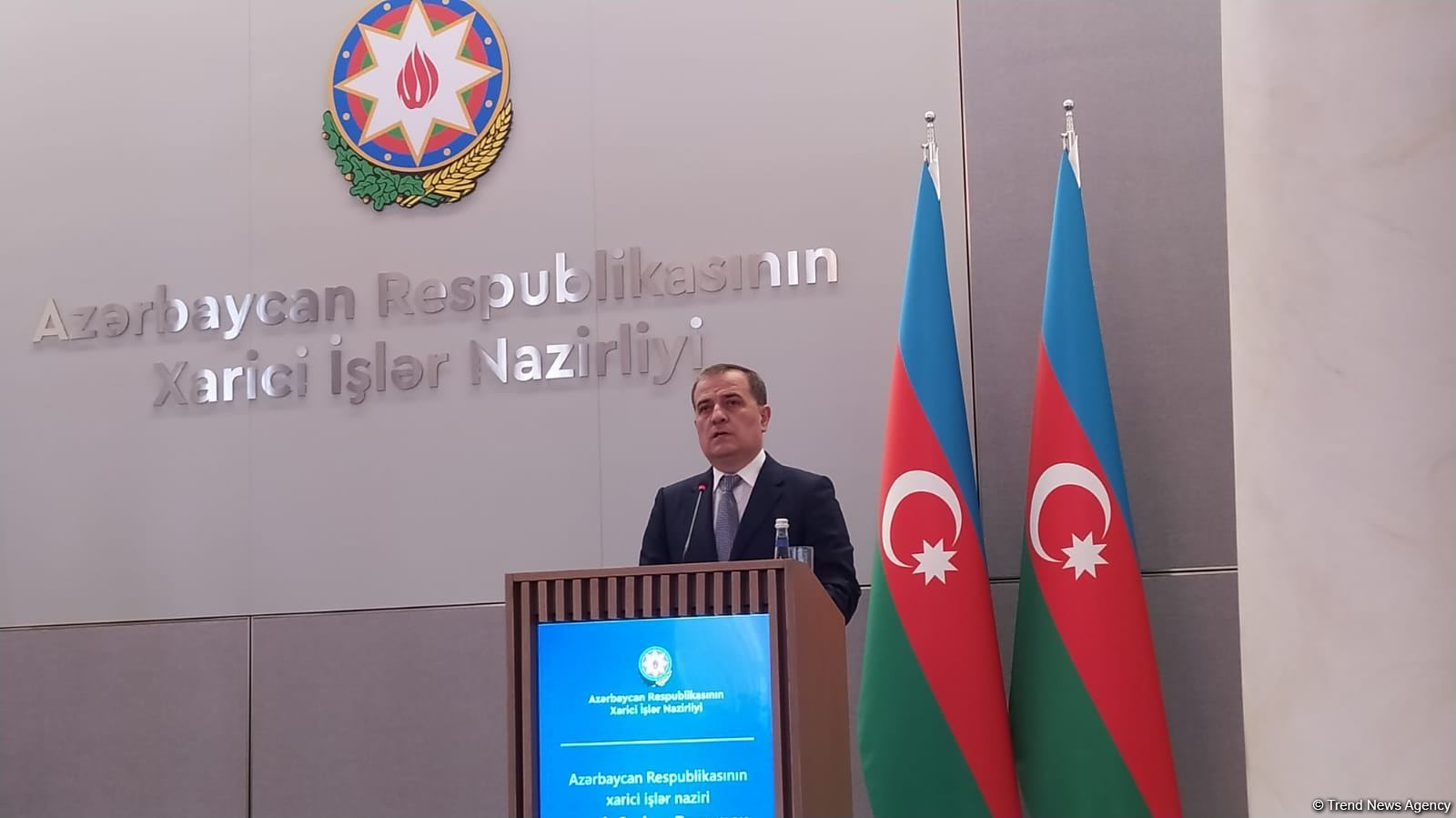 Azərbaycan və Rusiya XİN rəhbərləri birgə mətbuat konfransı keçirilib (FOTO/VİDEO)