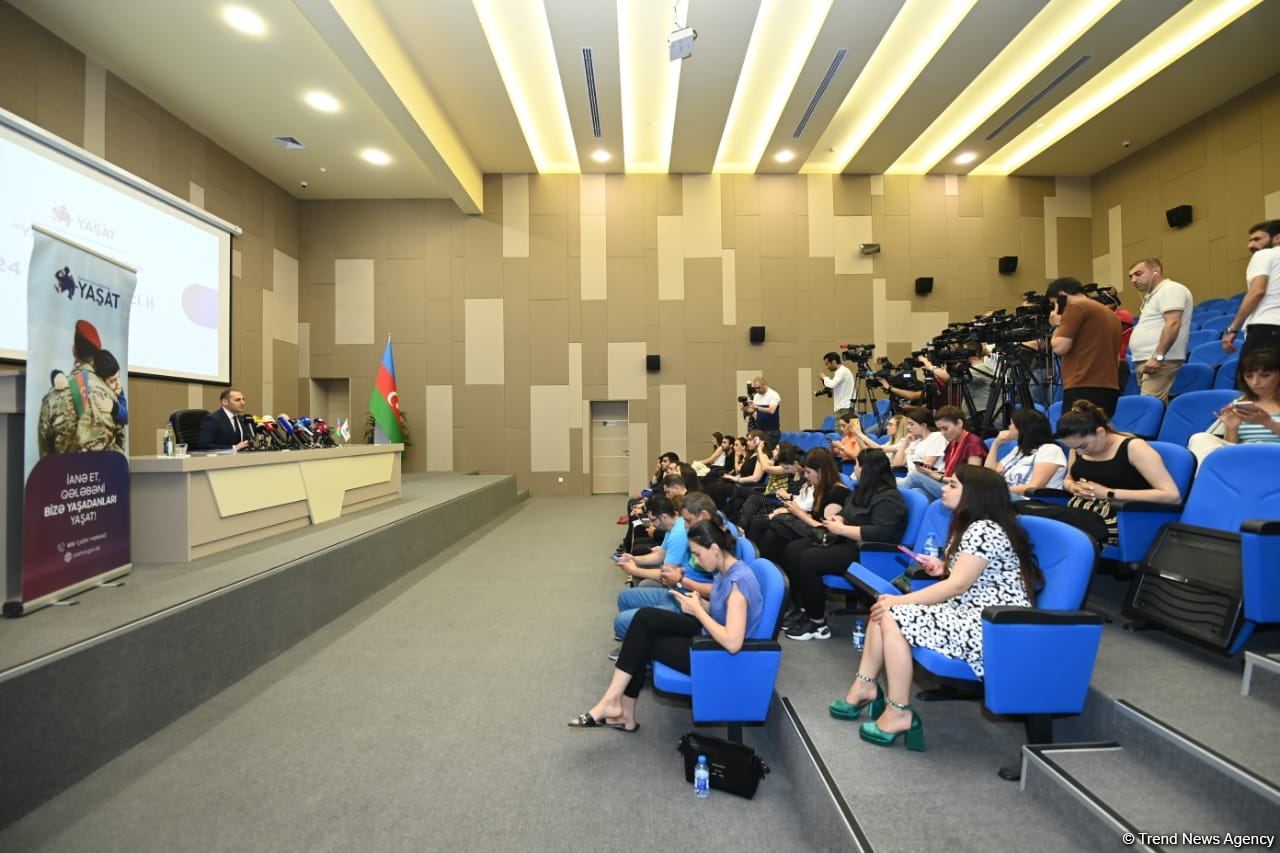 94 nəfərin təhsil haqqını "YAŞAT" Fondu ödəyib - Elvin Hüseynov (FOTO)