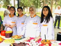 Azərbaycanda ilk dəfə “Albalı və gilas” festivalı keçirilib (FOTO)