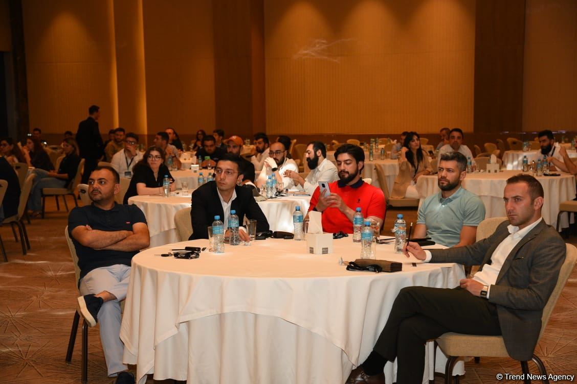 Bakıda "Baku Branding Meetup" adı ilə iş adamlarının görüşü keçirilib (FOTO)