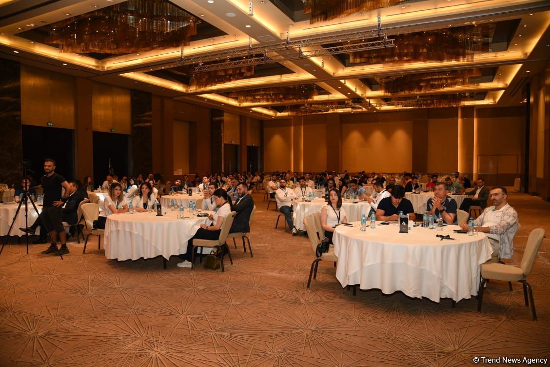 Bakıda "Baku Branding Meetup" adı ilə iş adamlarının görüşü keçirilib (FOTO)