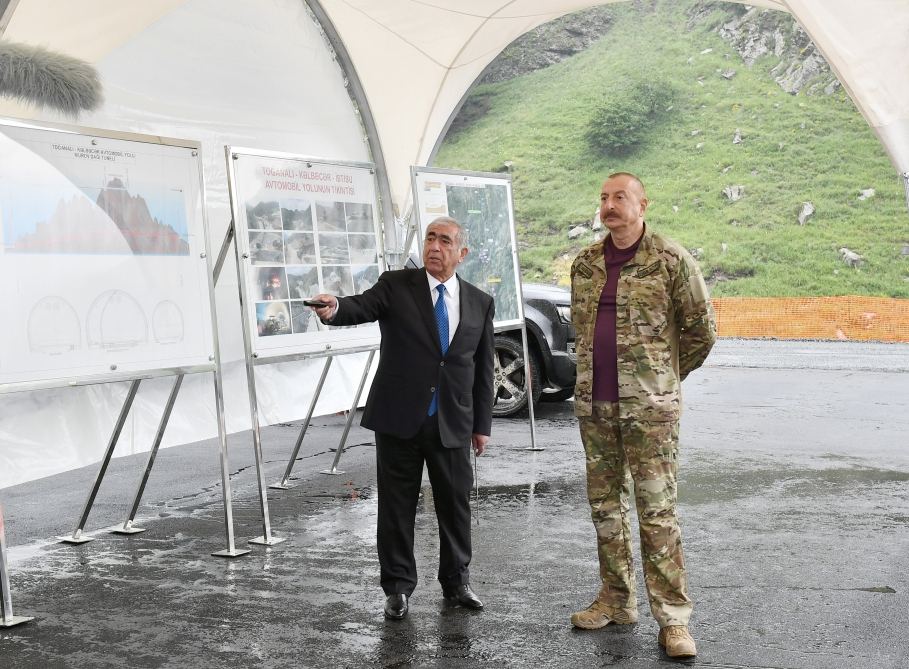Prezident İlham Əliyev Göygöl rayonunda inşa edilən iki tunelin tikintisi ilə tanış olub (YENİLƏNİB) (FOTO/VİDEO)