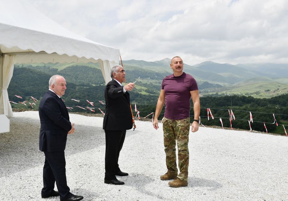 Prezident İlham Əliyev Laçın Beynəlxalq Hava Limanının tikintisi ilə tanış olub (YENİLƏNİB) (FOTO/VİDEO)