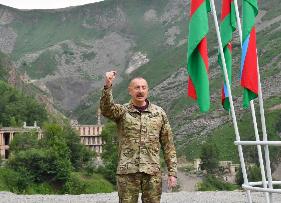 Prezident İlham Əliyev: Ermənistanla bütün sərhəd boyunca yeni mövqelər, yeni postlar quraşdırılır